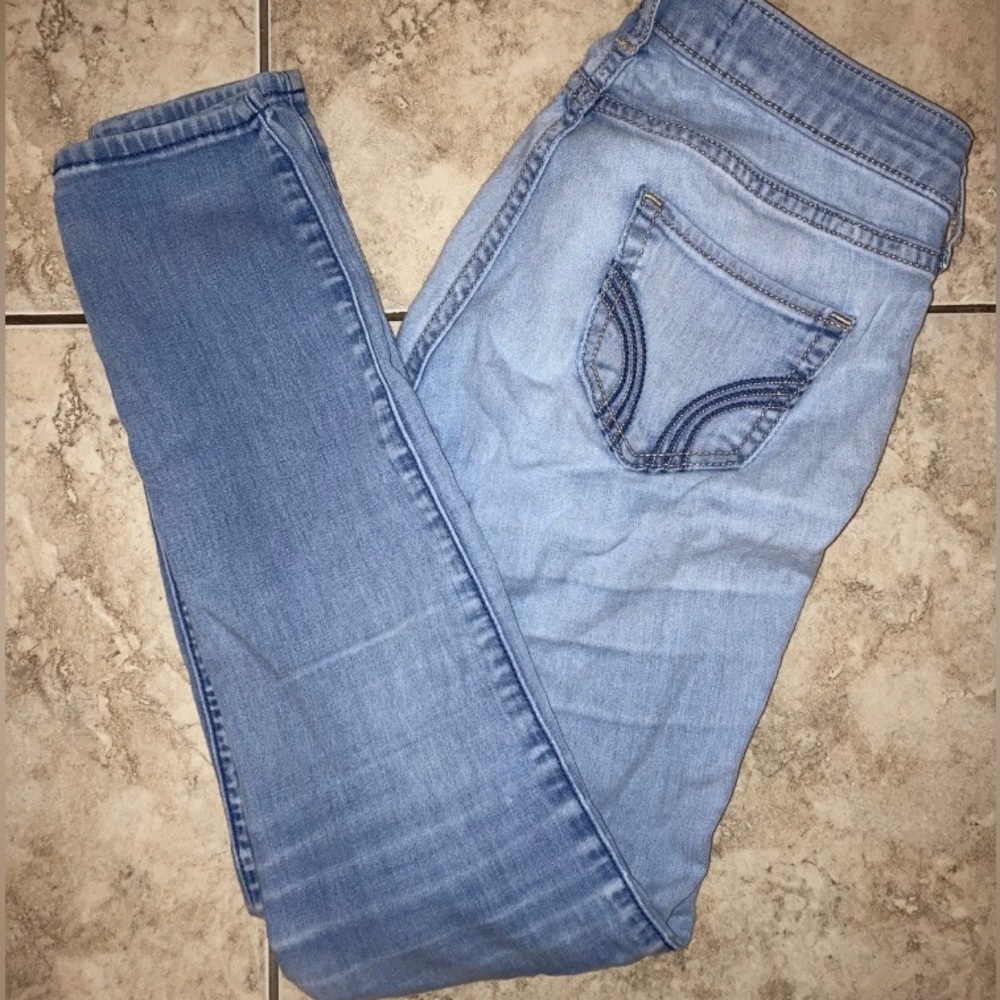 HOLLISTER JEAN WOMENS SIZE 1R RIPPED ACCENT SKINNY JEAN LIGHT WASH